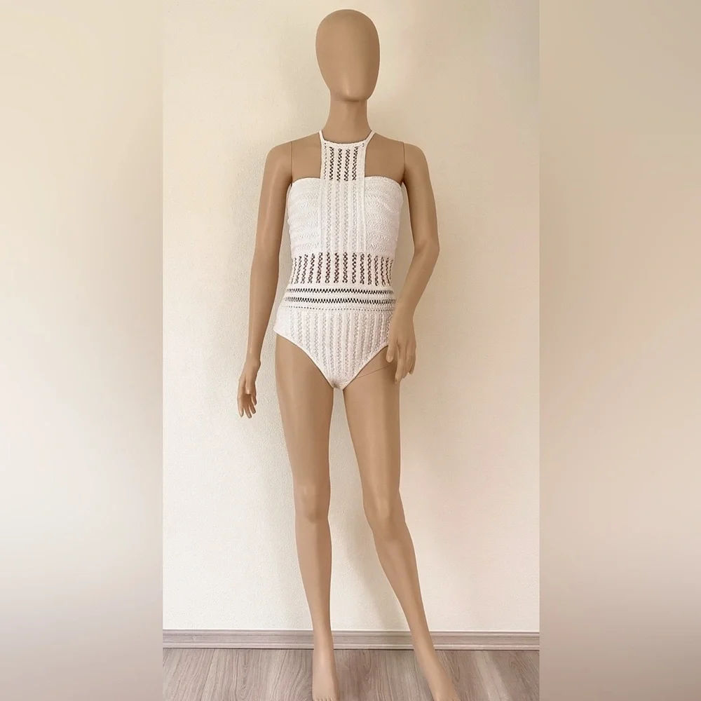 Kenneth Cole Womens Swimsuit M Luxe Crochet High-Neck One Piece - Picture 2 of 5